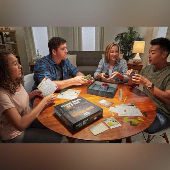 *NEW* AMC’s The Walking Dead Escape Room in a Box Game by Mattel Games - Picture 6 of 6